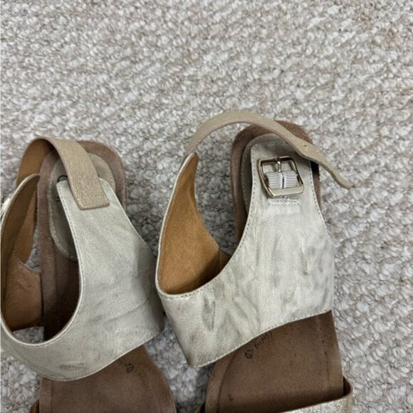 Sofft Wedge Sandals Size 10 Strappy Leather Comfort Shoes brown - Picture 4 of 12